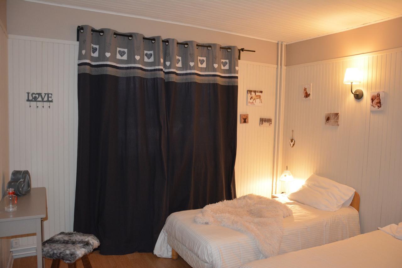Hotel Le Central La Féclaz Exteriör bild